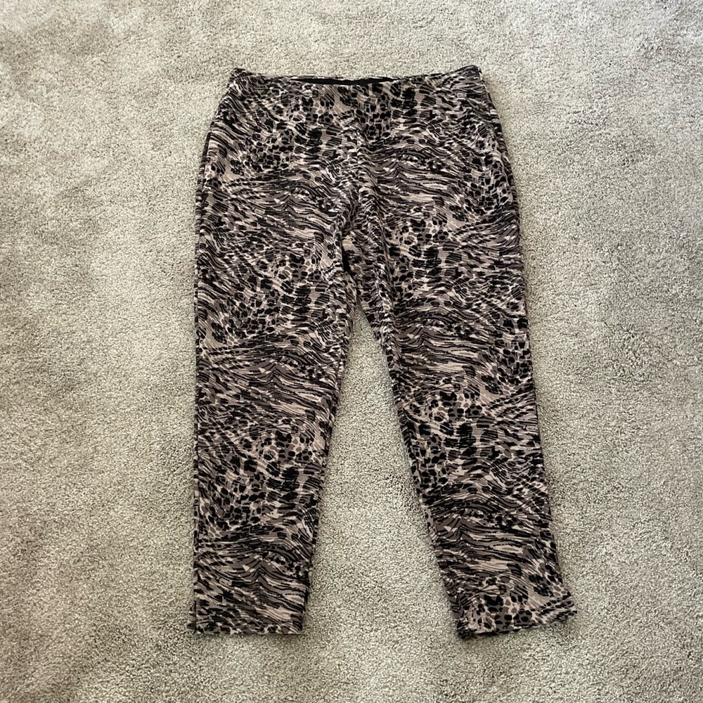 Chico's Weekend Double Knit Pull‎ On Scuba Ankle Pants Passionate Cheetah 3 (XL)
